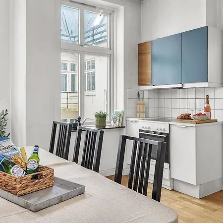 Apartamento Kanskje Den Storste Airbnb-leiligheten I Sentrum! *